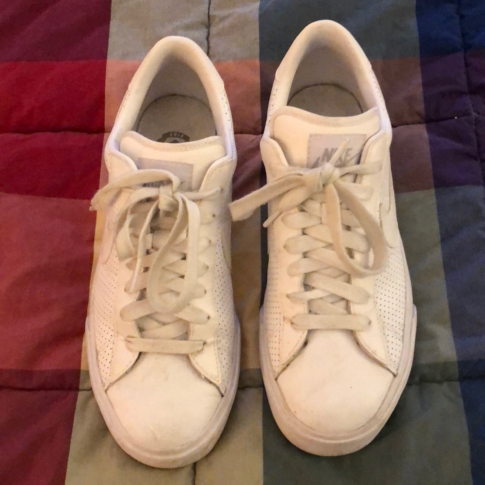 Nike leather casual sneaker